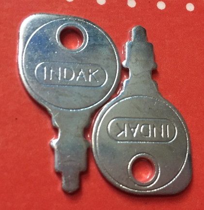 Key (Chuck Wagon / BDM / others), SET of 2 new style "non-fancy"